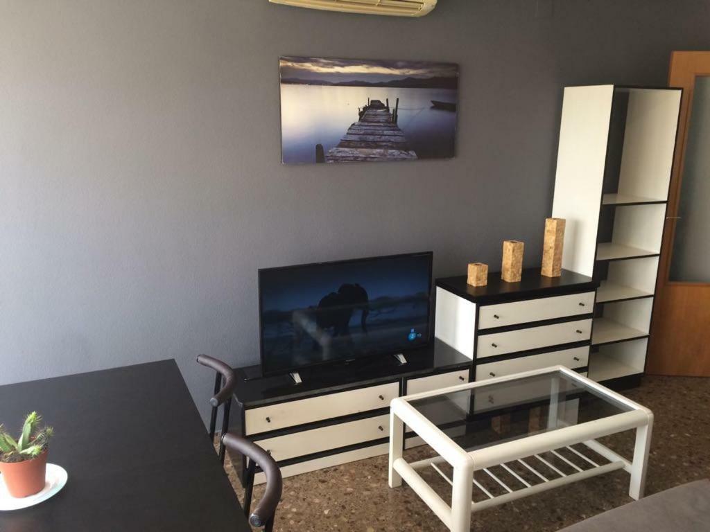 Amplio Y Comodo Apartamento Con Parking Appartement Valencia Buitenkant foto